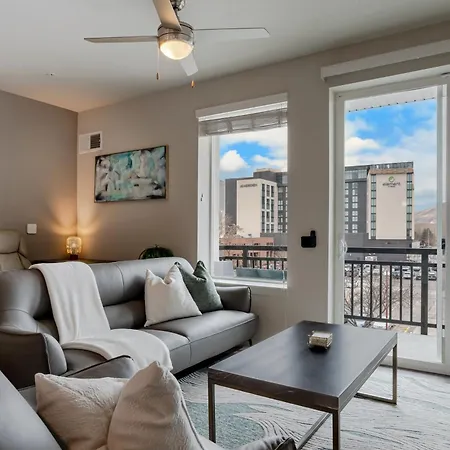 Appartamento Convention Ctr Lux 2Br Pool,Htub,Gym,Theatre,Pkg